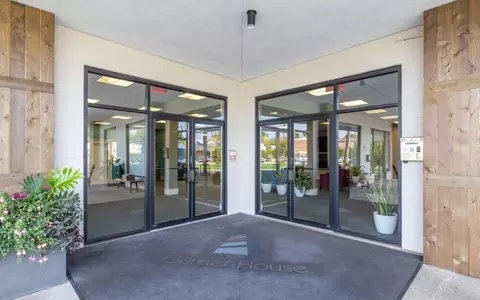 50 S Penn St #2, Hatboro, PA 19040