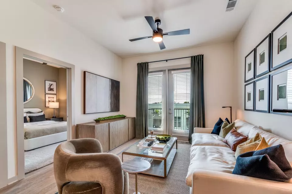  5885 Calmont Ave #2330, Fort Worth, TX 76107 photo 6