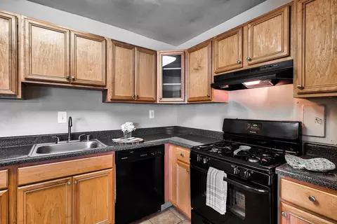 374 N Summit Ave #404002, Gaithersburg, MD 20877