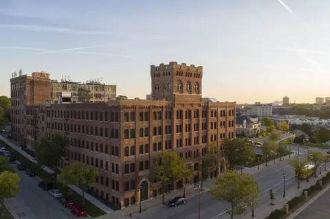 1726 N 1st St #511, Milwaukee, WI 53212