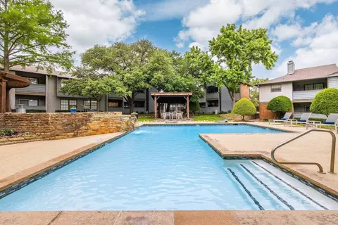 3801 N Belt Line Rd #1502, Irving, TX 75038