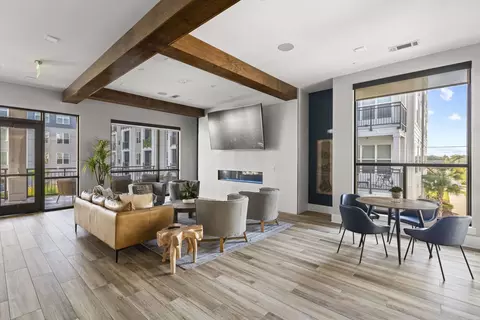 1625 S 17th St #205, Wilmington, NC 28401