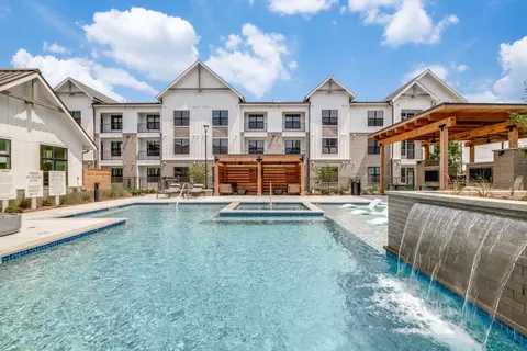 1550 Foxlake Dr #11311, Houston, TX 77084