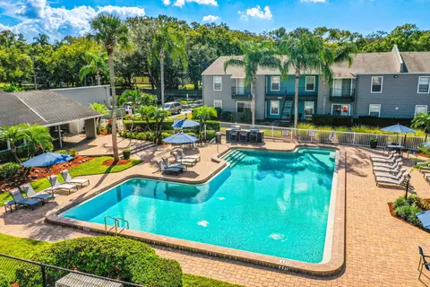 3701 Fountain Mist Dr #515, Tampa, FL 33614