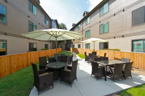 2409 Town Lake Cir #322, Austin, TX 78741
