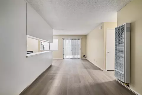630 Mariposa St #112, Oakland, CA 94610