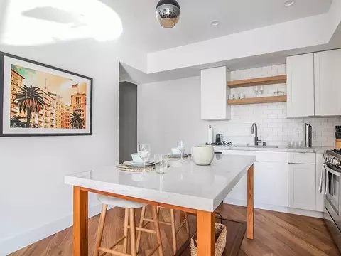 2867 Sunset Pl #307, Los Angeles, CA 90005