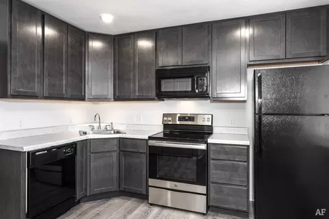 4015 Brittany Cir #12134D, Bridgeton, MO 63044
