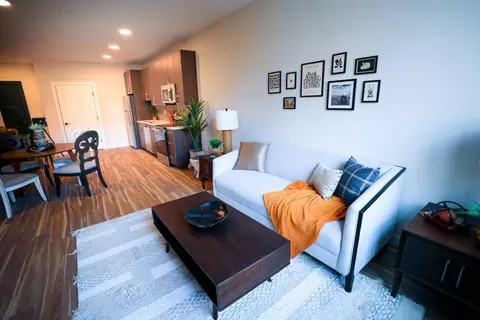 27 S Third St #557, Easton, PA 18042