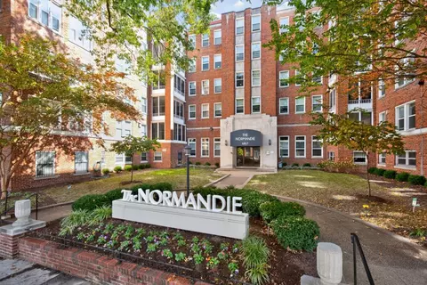 6817 Georgia Ave NW #412, Washington, DC 20012