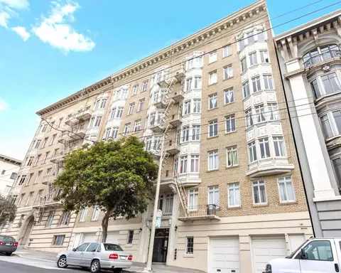 2121 Sacramento St #202, San Francisco, CA 94109