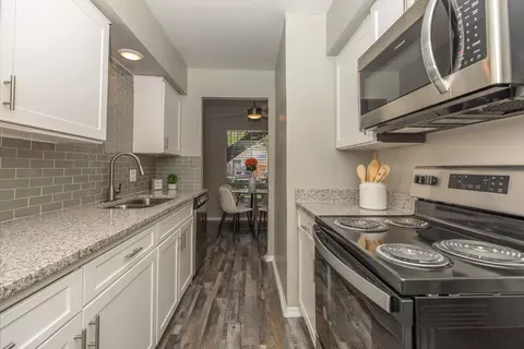 328 Bedford Rd #15-305, Bedford, TX 76022