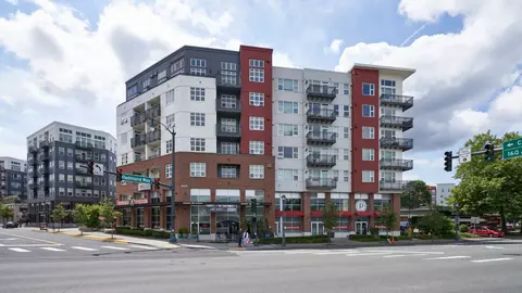 16015 Cleveland St #409, Redmond, WA 98052