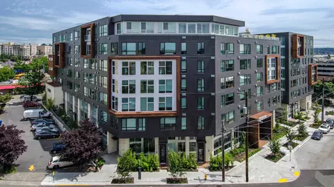 5398 Russell Ave NW #116, Seattle, WA 98107