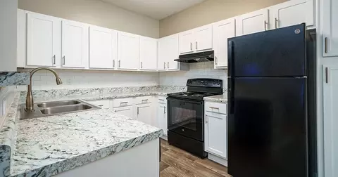 3801 Galleria Woods Dr #6172, Hoover, AL 35236