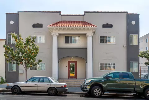 740 S Carondelet St #003, Los Angeles, CA 90057