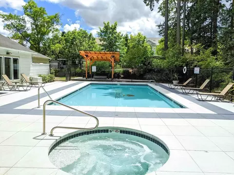 6300 SW Grand Oaks Dr #L104, Corvallis, OR 97333