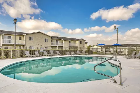 204 Mckenzie Rd #317D, Spring Lake, NC 28390