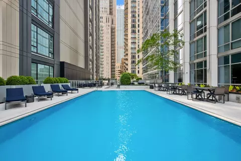 2 W Delaware Pl #1508, Chicago, IL 60610