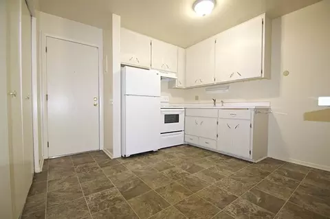 215 Dunlap St S #195-09, Saint Paul, MN 55105