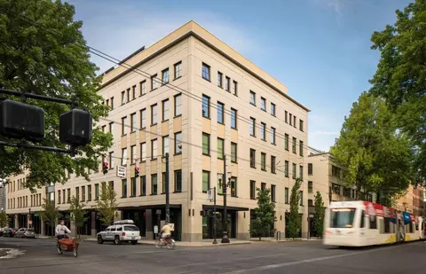 38 NW Davis St #617, Portland, OR 97209