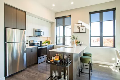 1020 E Armour Blvd #702, Kansas City, MO 64109