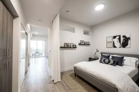 1331 W 7th St #715, Los Angeles, CA 90017