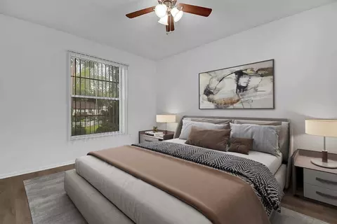 2220 SW 34th St #270, Gainesville, FL 32608