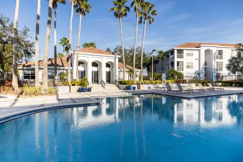 1350 Seagate Dr #12-101, Palm Harbor, FL 34685