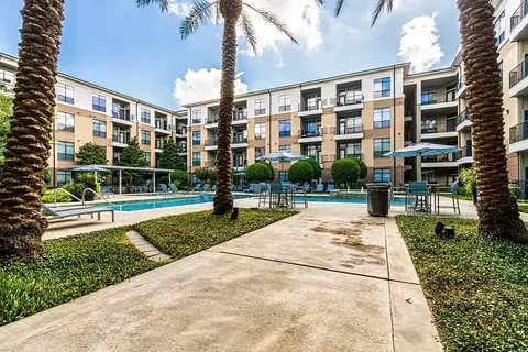 2525 S Voss Rd #161, Houston, TX 77057