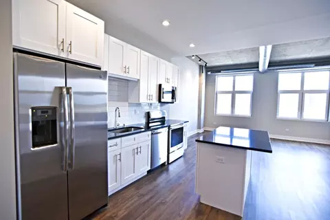 3833 N Broadway #3833-517, Chicago, IL 60613