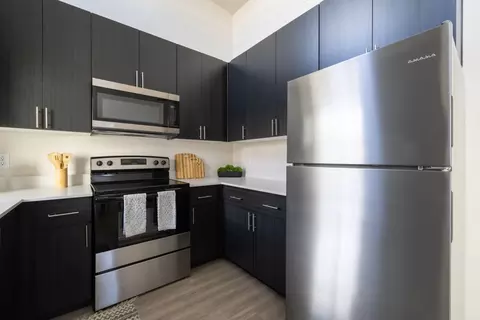 640 N 32nd St #207, Phoenix, AZ 85008