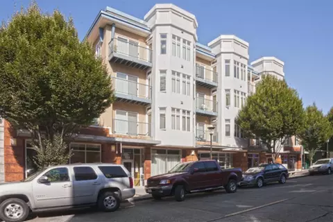 525 1st Ave W #307, Seattle, WA 98119