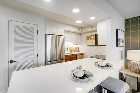 801 15th St S #0911, Arlington, VA 22202