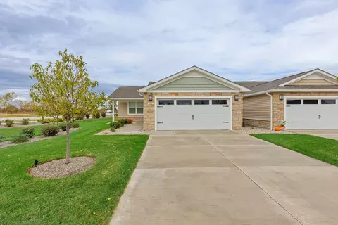 901 Wood Rose Dr #817F, Volo, IL 60073