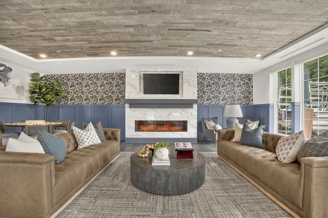 15208 Statesville Rd #15436, Huntersville, NC 28078