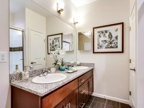 415 Center Pointe Dr #207, Mechanicsburg, PA 17050