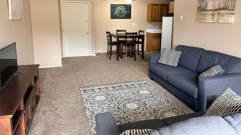 2800 Fleur Dr, Des Moines, IA 50321