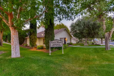 16100 Pebble Beach Dr #037, Victorville, CA 92395