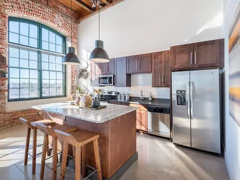 25 Draper St #304, Greenville, SC 29611