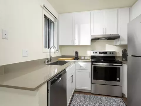 5727 Canoga Ave #010-306, Los Angeles, CA 91367