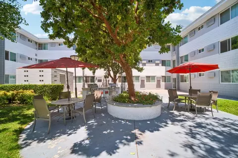 9500 Zelzah Ave #M304-A, Los Angeles, CA 91325
