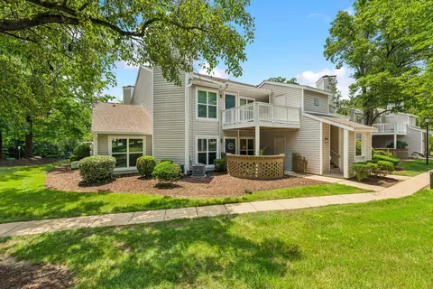 2701 Homestead Rd #0505, Chapel Hill, NC 27516