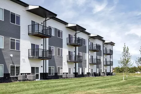 300 Cutler Dr #327, Lexington, NE 68850