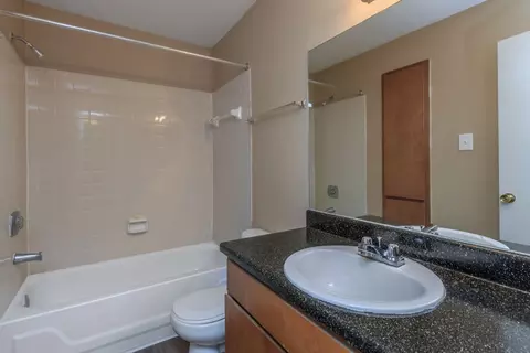 8801 Monticello Dr #338, Texas City, TX 77591