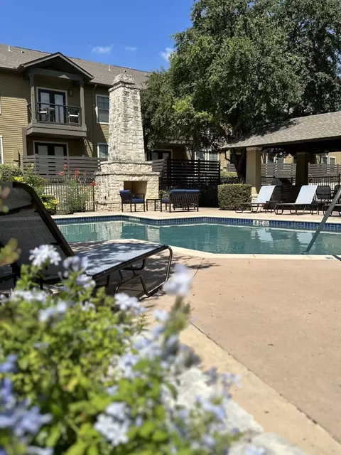 2210 Rogers Rd #10201, San Antonio, TX 78251