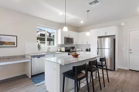 7601 W Glendale Ave #2046, Glendale, AZ 85303