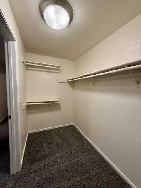 5402 35th Ave NW #E202, Gig Harbor, WA 98335