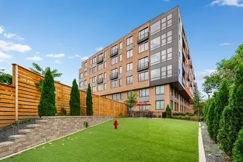3201 8th St NE #1606, Washington, DC 20017