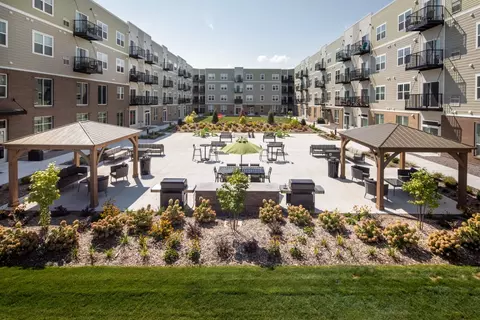 5891 Rice Creek Pkwy #1-413, Shoreview, MN 55126